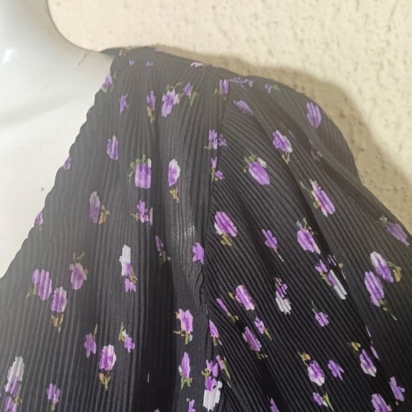 Zara Black and Pink Patterned Blouse - Picture 7 of 13